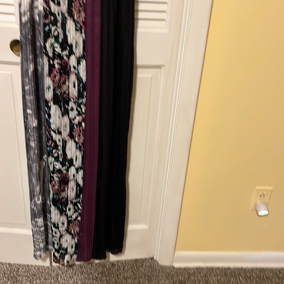 Bcbg Maxazria maxi dress. Excellent condition. Size S. - Picture 4 of 4